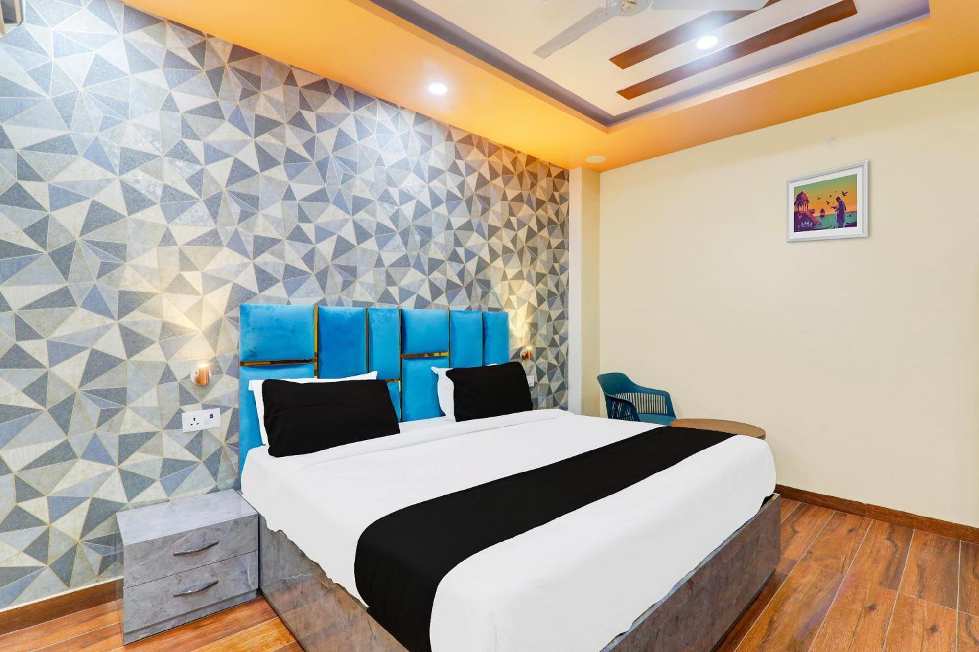 Super Hotel O Raas Plaza Kanpur Eksteriør billede